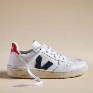 Veja V-10 Sneakers - Women’s Size 8